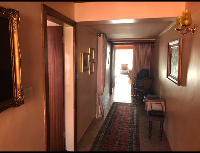 4 BEDROOM HOUSE SOLD IN SINOVILLE